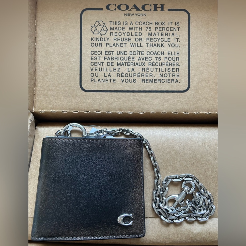 RARE Coach Double Billfold Wallet With Chain In Loved Leather